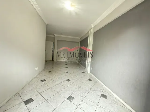 Apartamento 3 quartos e 2 banheiros, para alugar, no bairro Jardim Amália em Volta Redonda