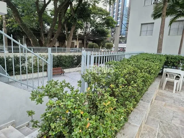 Apartamento com 100m² 3 quartos e 2 banheiros, para alugar, no bairro Aclimação em São Paulo