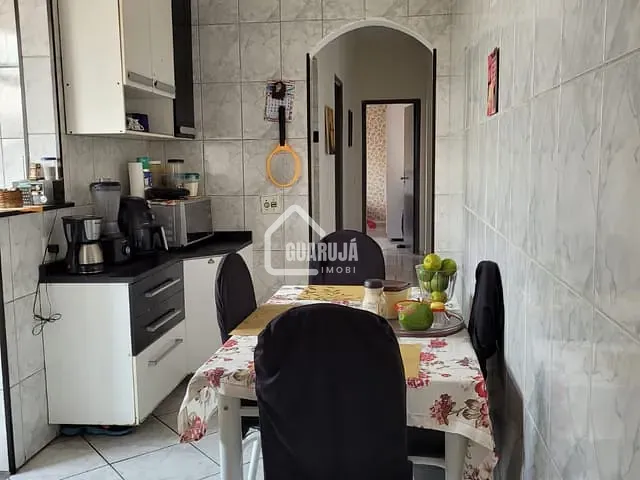 Apartamento 2 quartos e 1 banheiro, à venda, no bairro Vila Alice (Vicente de Carvalho) em Guarujá