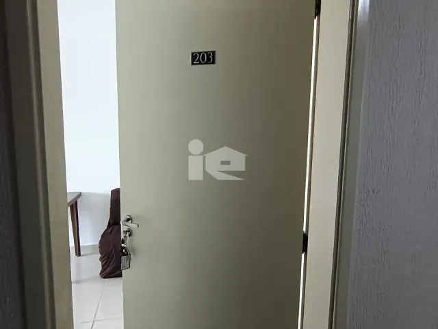 Apartamento 2 quartos e 1 banheiro, para alugar, no bairro Centro em Rolândia