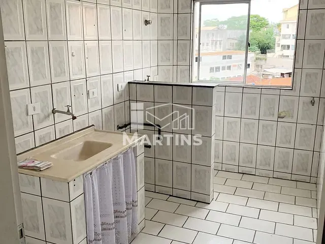 Apartamento 2 quartos e 1 banheiro, para alugar, no bairro Jardim Frei Galvão em Taboão da Serra