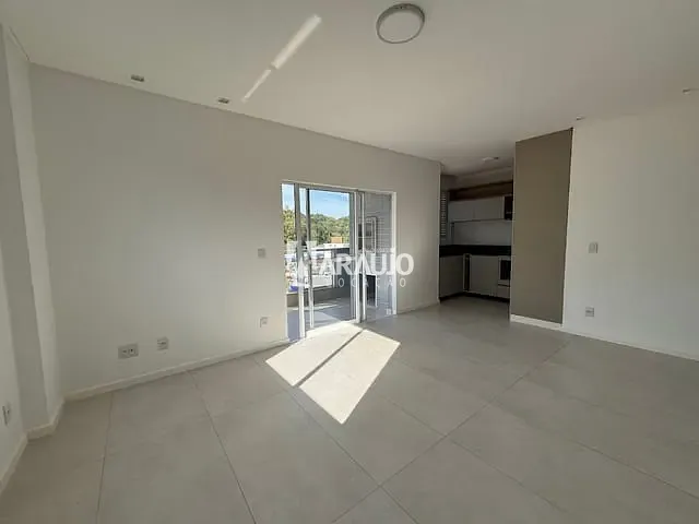Apartamento 3 quartos e 1 banheiro, para alugar, no bairro Fazendinha em Itajaí