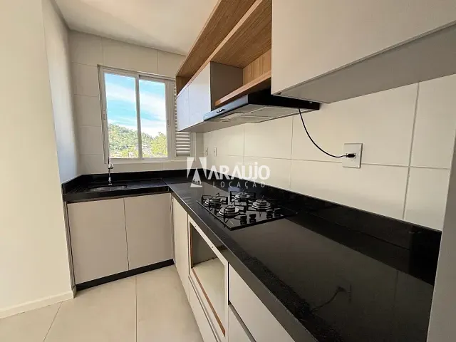 Apartamento 3 quartos e 1 banheiro, para alugar, no bairro Fazendinha em Itajaí