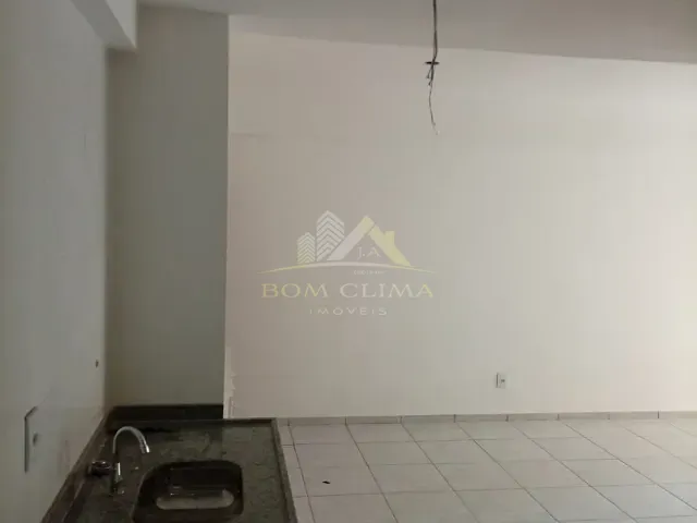 Apartamento 2 quartos e 1 banheiro, à venda, no bairro Bonfim em Juiz de Fora