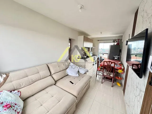 Apartamento 2 quartos e 1 banheiro, à venda, no bairro Maracanã em Colombo