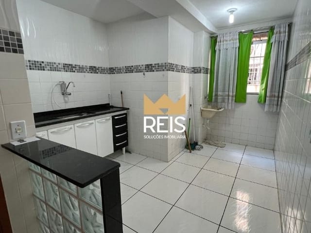 Apartamento com 54m² 2 quartos e 1 banheiro, à venda ou para alugar, no bairro Inhoaíba em Rio de Janeiro