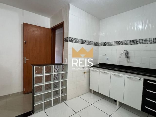 Apartamento com 54m² 2 quartos e 1 banheiro, à venda ou para alugar, no bairro Inhoaíba em Rio de Janeiro