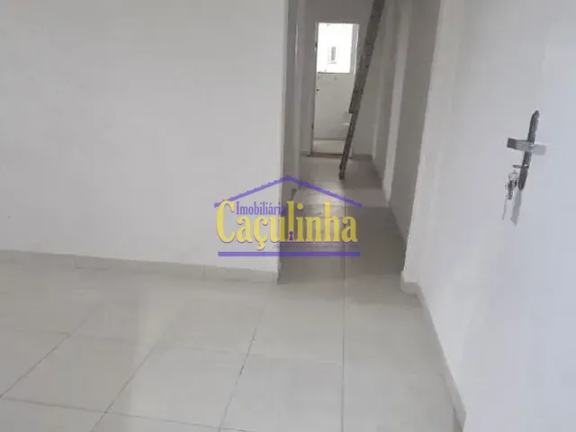 Apartamento com 60m² 2 quartos e 1 banheiro, para alugar, no bairro Centro em Barra do Piraí