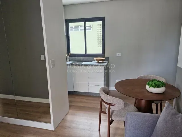 Apartamento com 50m² 2 quartos e 2 banheiros, à venda, no bairro Água Verde em Curitiba