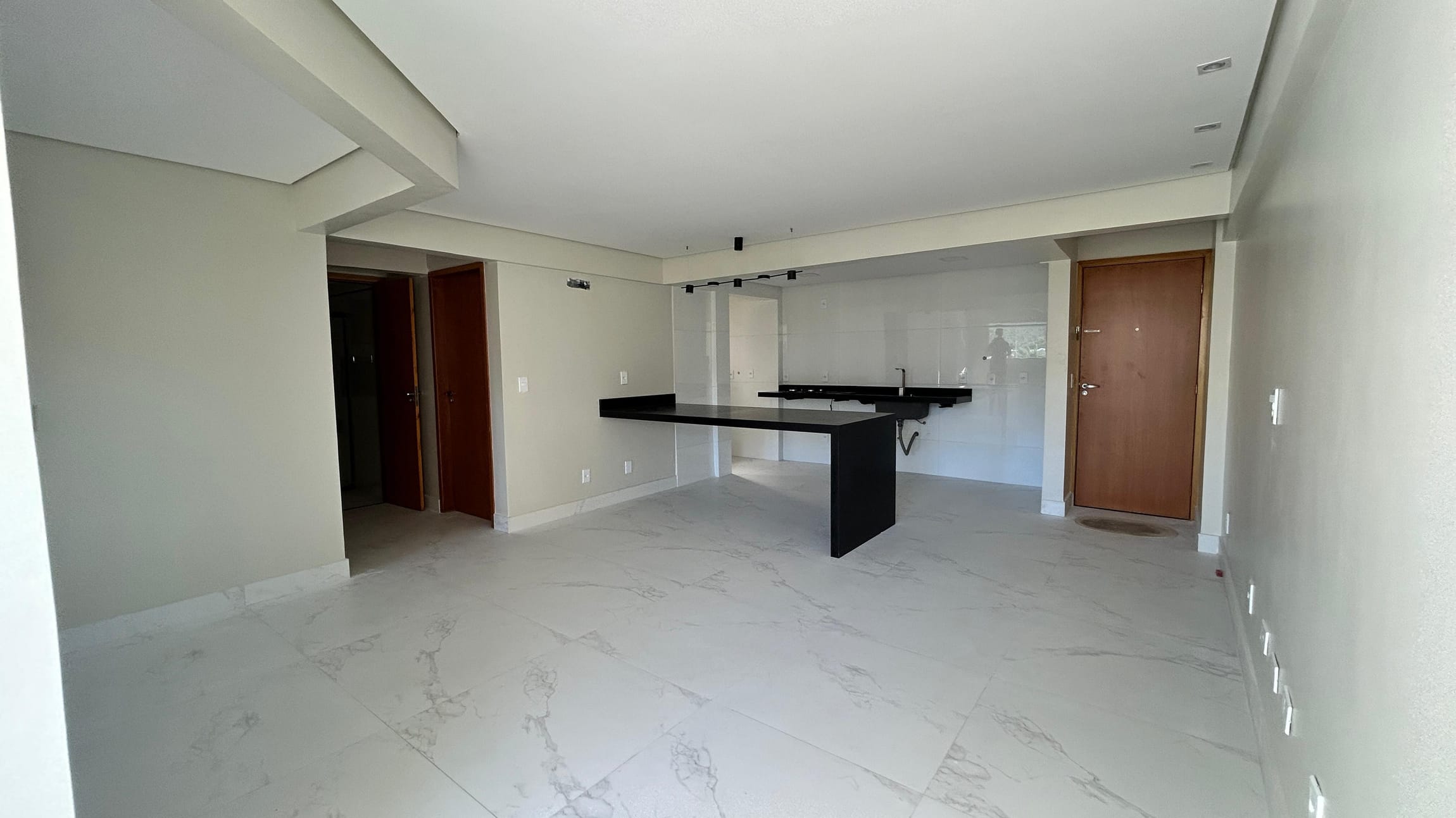 Apartamento à venda com 2 quartos, 70m² - Foto 27