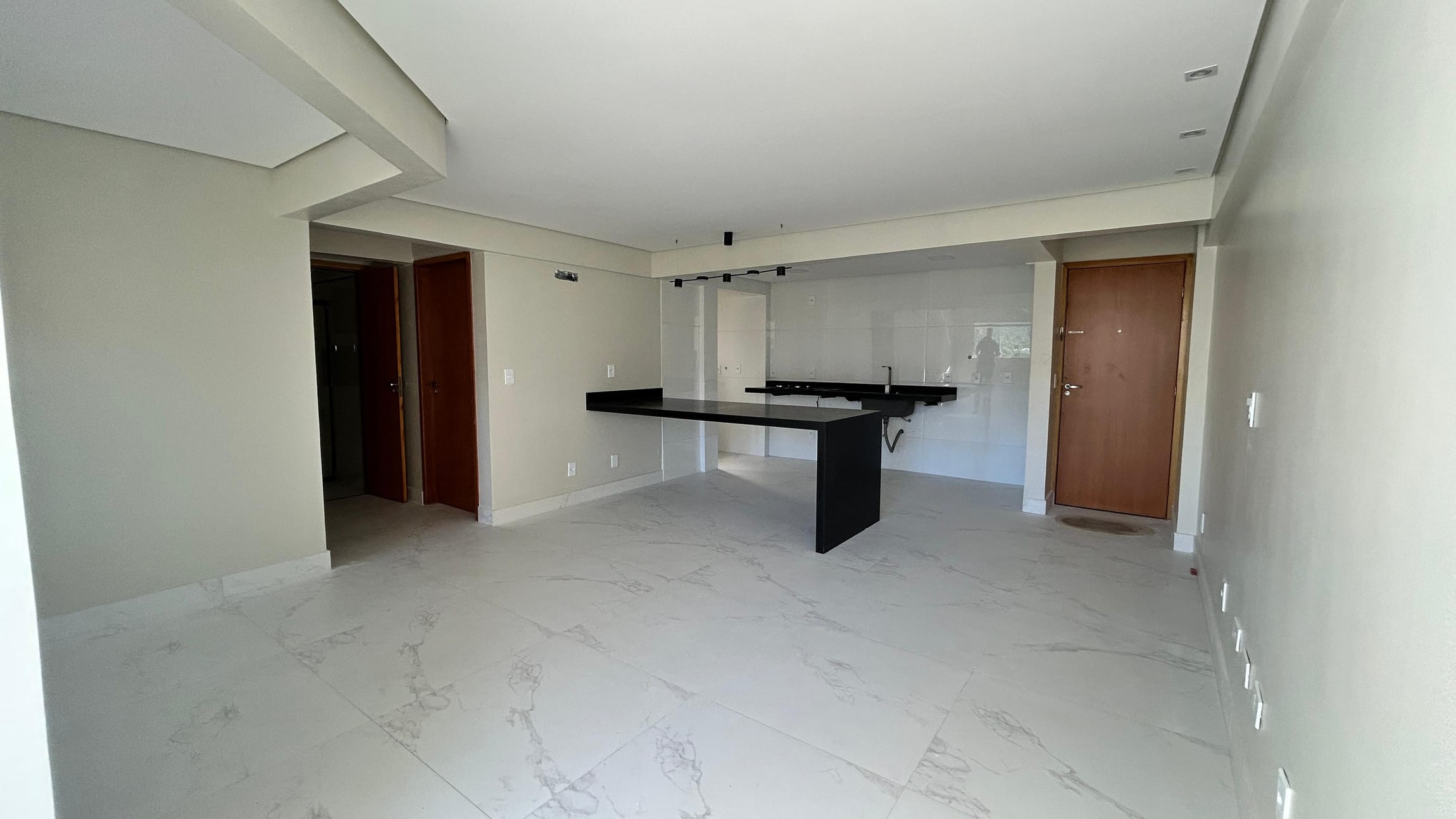 Apartamento à venda com 2 quartos, 70m² - Foto 31