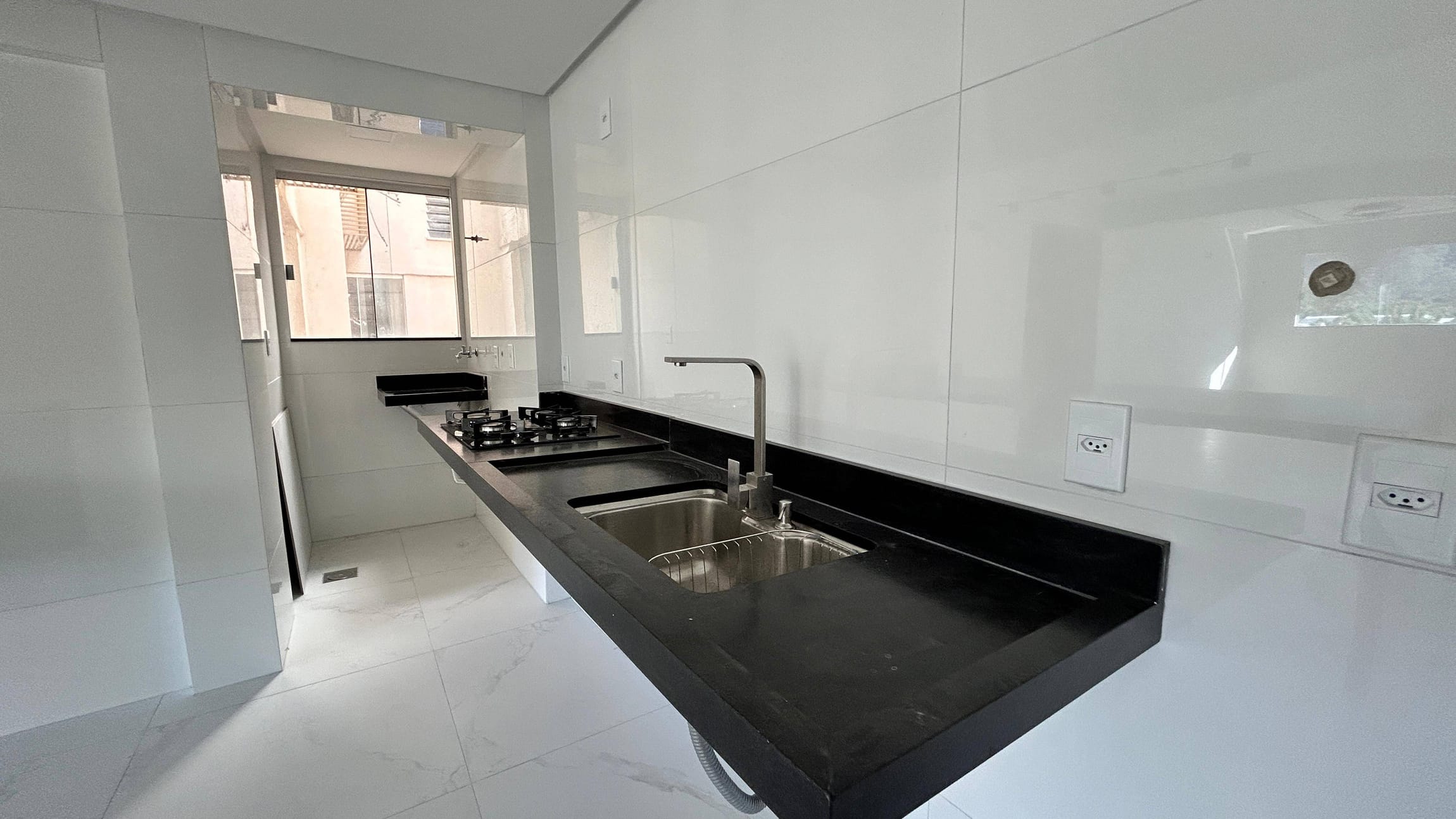 Apartamento à venda com 2 quartos, 70m² - Foto 26