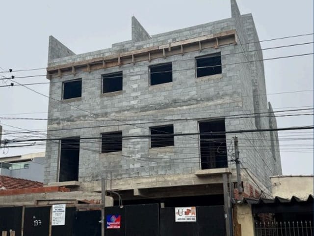 Apartamento 2 quartos e 2 banheiros, à venda, no bairro Parque Erasmo Assunção em Santo André