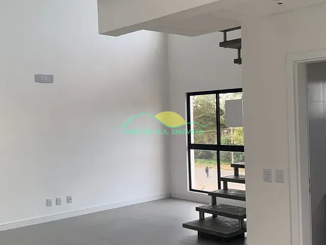 Apartamento 1 quarto e 2 banheiros, à venda, no bairro Ribeirão da Ilha em Florianópolis