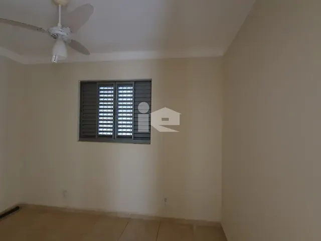 Apartamento 2 quartos e 1 banheiro, para alugar, no bairro Vila Oliveira em Rolândia
