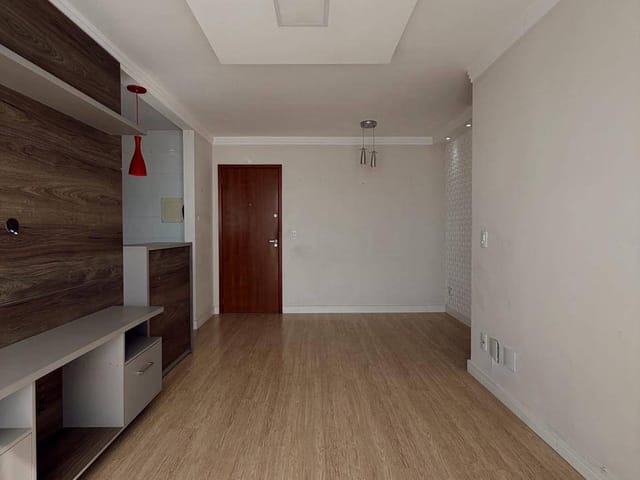 Apartamento 2 quartos e 2 banheiros, à venda, no bairro Parque Residencial Laranjeiras em Serra