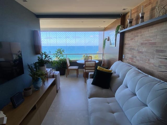 Apartamento 2 quartos e 2 banheiros, à venda, no bairro Itapuã em Salvador