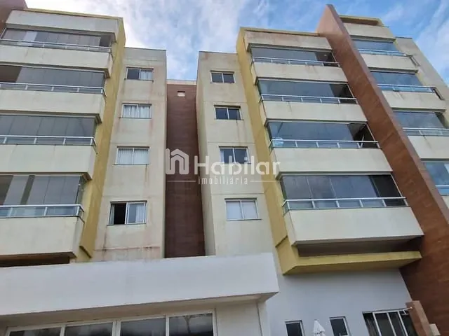 Apartamento 2 quartos e 2 banheiros, à venda, no bairro Itapuã em Salvador