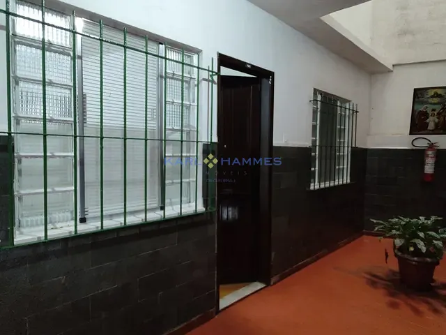 Apartamento 1 quarto e 1 banheiro, à venda, no bairro Chácara Flora em Petrópolis