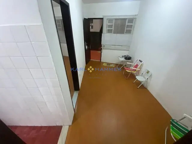 Apartamento 1 quarto e 1 banheiro, à venda, no bairro Chácara Flora em Petrópolis