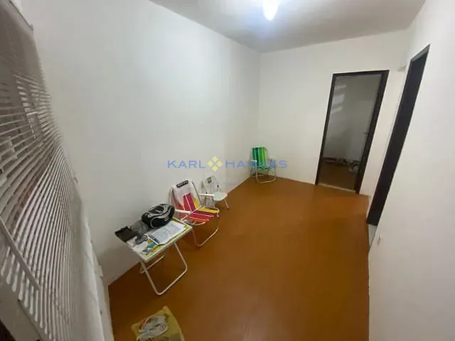 Apartamento 1 quarto e 1 banheiro, à venda, no bairro Chácara Flora em Petrópolis