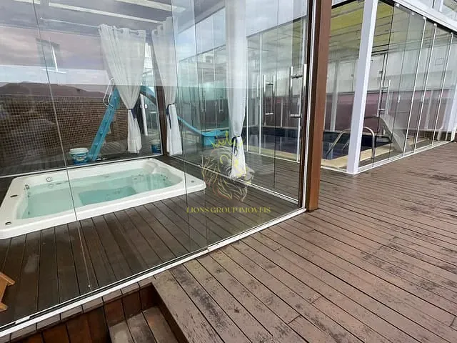 Apartamento 3 quartos e 4 banheiros, à venda, no bairro Centro em Balneário Camboriú