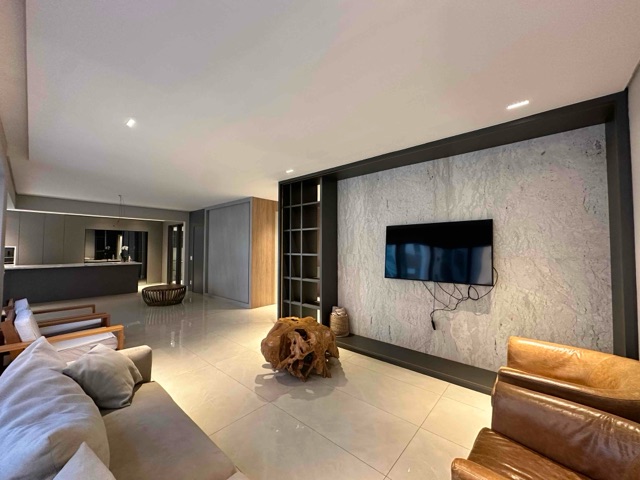 Apartamento com 390m² 3 quartos e 5 banheiros, à venda, no bairro Gleba Fazenda Palhano em Londrina