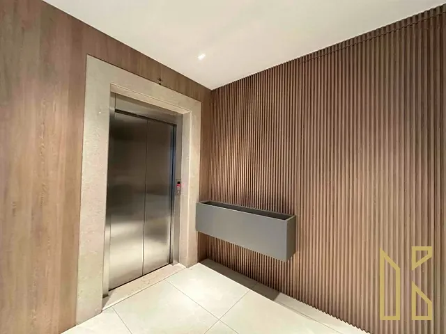 Apartamento com 390m² 3 quartos e 5 banheiros, à venda, no bairro Gleba Fazenda Palhano em Londrina