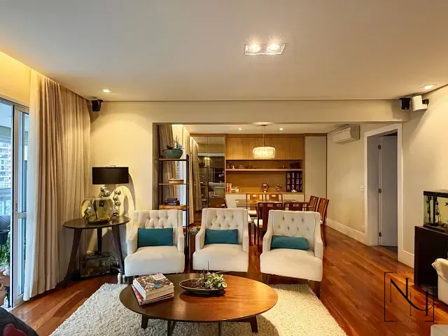 Apartamento com 240m² 4 quartos e 5 banheiros, à venda, no bairro Brooklin em São Paulo
