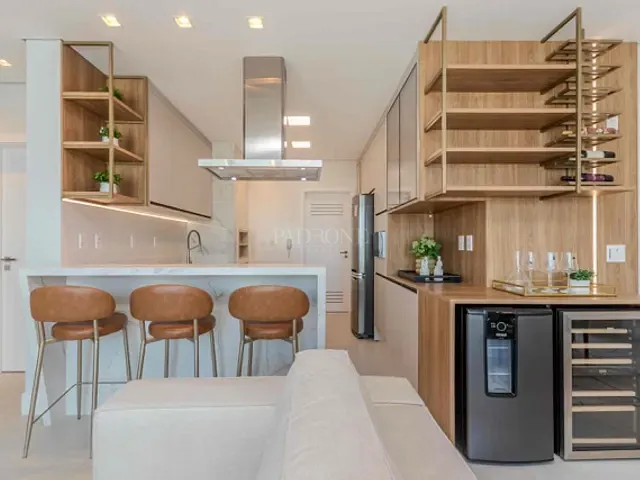 Apartamento com 177m² 4 quartos e 4 banheiros, à venda, no bairro Centro em Balneário Camboriú