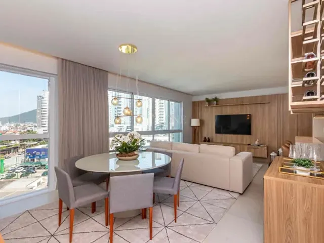 Apartamento com 177m² 4 quartos e 4 banheiros, à venda, no bairro Centro em Balneário Camboriú