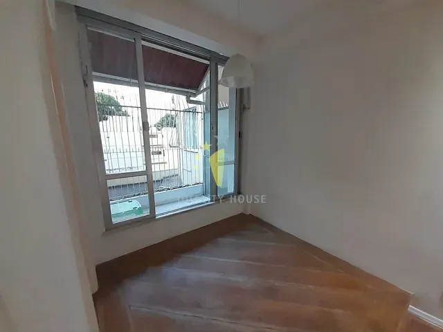 Apartamento com 68m² 2 quartos e 2 banheiros, à venda, no bairro Copacabana em Rio de Janeiro