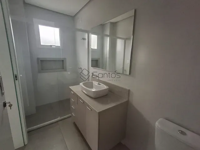Apartamento 2 quartos e 2 banheiros, para alugar, no bairro Tiarajú em Ijuí