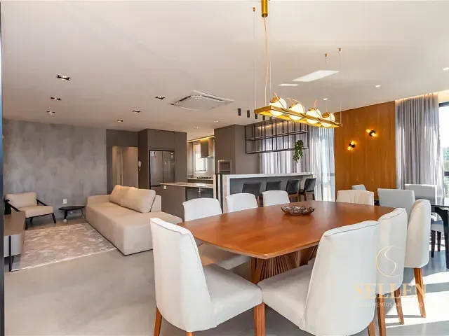 Apartamento com 253m² 4 quartos e 5 banheiros, à venda, no bairro Pioneiros em Balneário Camboriú