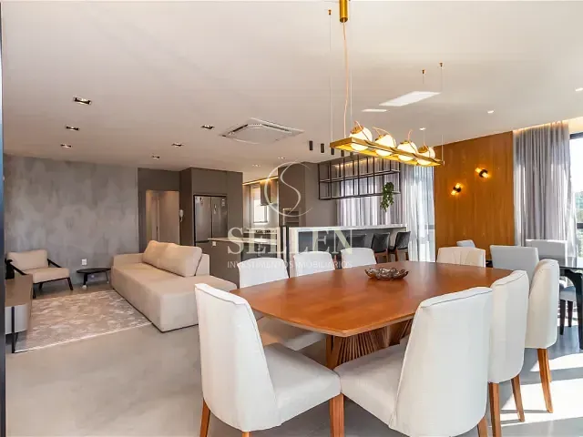 Apartamento com 253m² 4 quartos e 5 banheiros, à venda, no bairro Pioneiros em Balneário Camboriú