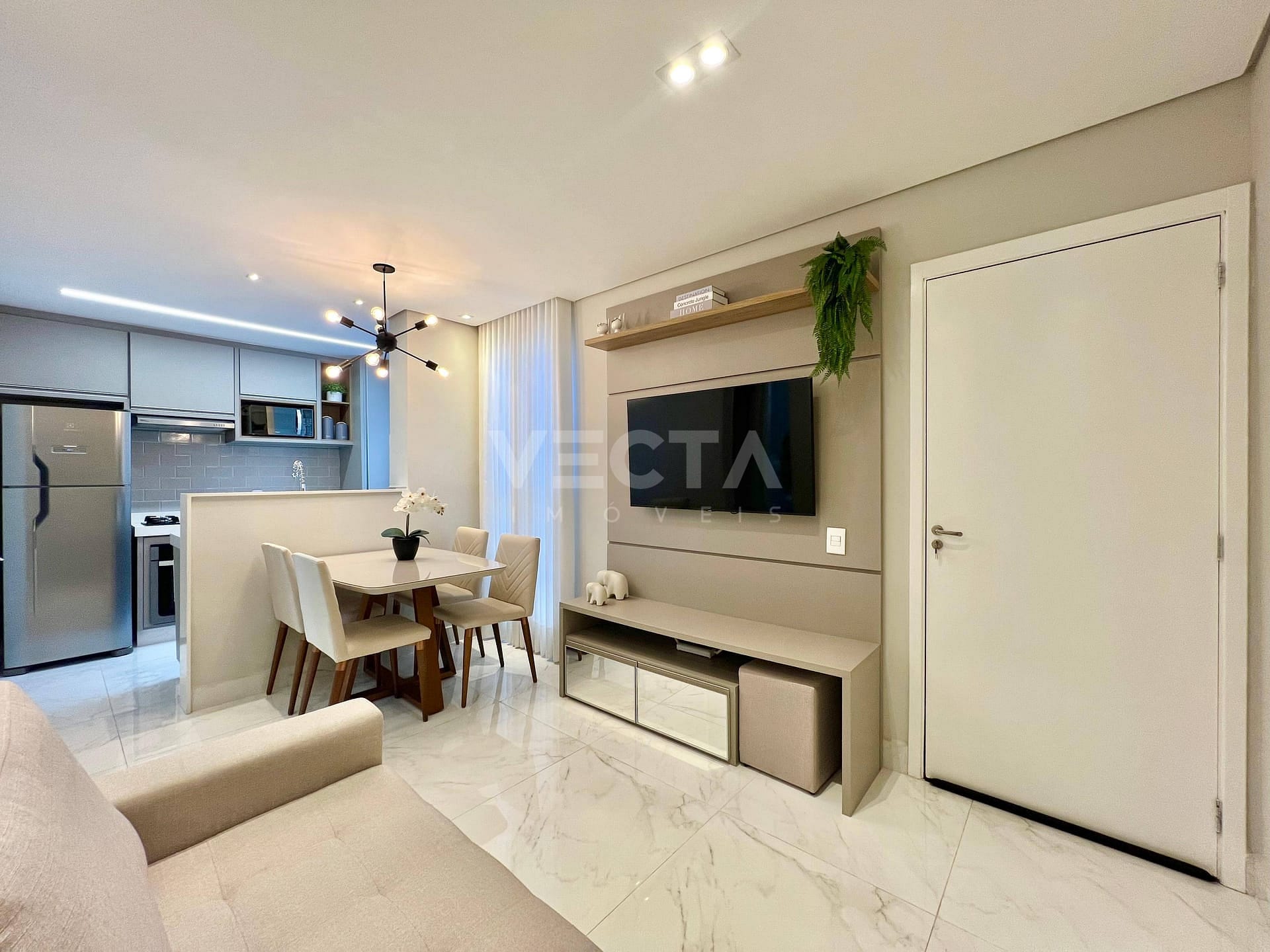 Apartamento à venda com 2 quartos, 42m² - Foto 1