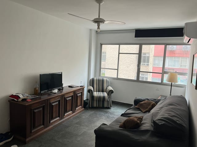 Apartamento com 95m² 3 quartos e 1 banheiro, à venda, no bairro Leblon em Rio de Janeiro