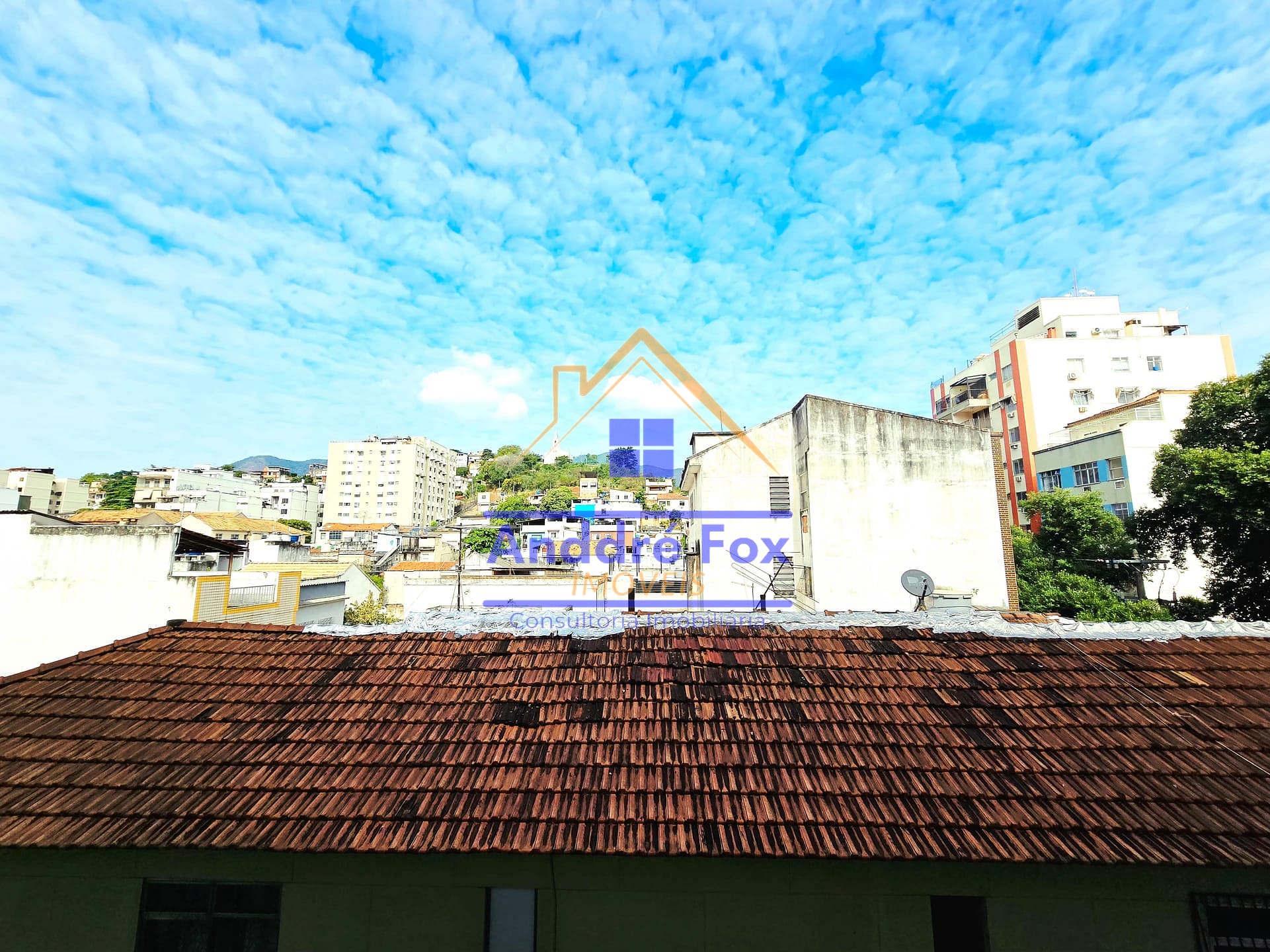 Apartamento à venda com 2 quartos, 75m² - Foto 14