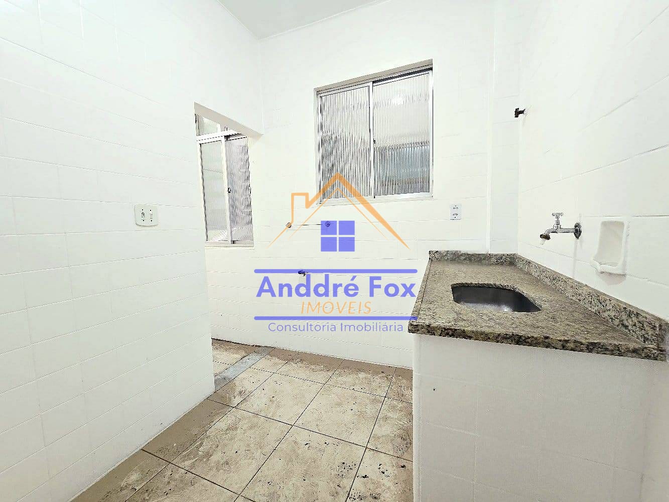 Apartamento à venda com 2 quartos, 75m² - Foto 24