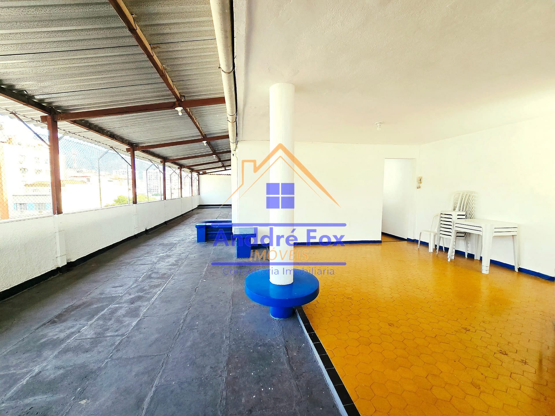 Apartamento à venda com 2 quartos, 75m² - Foto 37