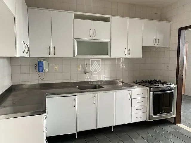 Apartamento 4 quartos e 1 banheiro, à venda, no bairro Jardim Apipema em Salvador