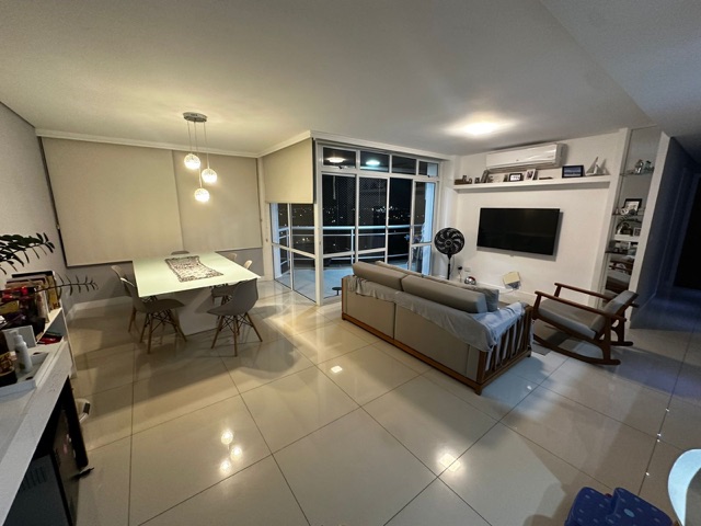 Foto do Apartamento - Apartamento com 03 dormitórios e 02 vagas de garagem à venda, no Indaiá, Caraguatatuba, Litoral Norte de SP | Innova Imobiliária