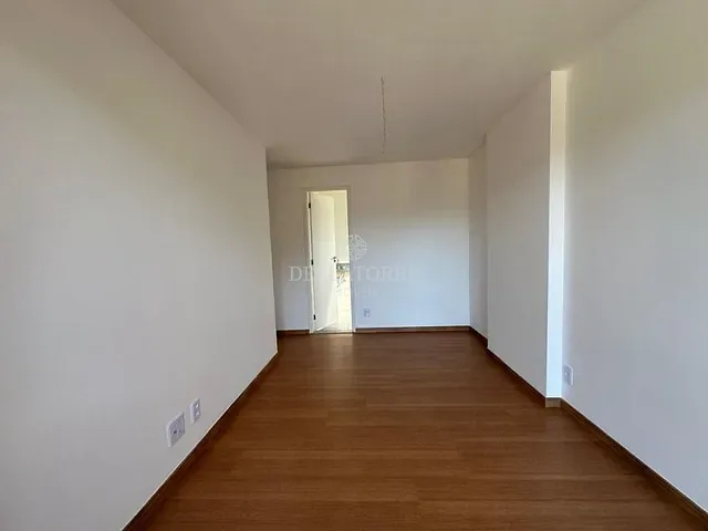 Apartamento 2 quartos e 2 banheiros, à venda, no bairro Várzea em Teresópolis