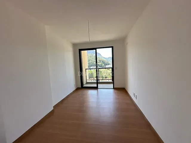 Apartamento 2 quartos e 2 banheiros, à venda, no bairro Várzea em Teresópolis