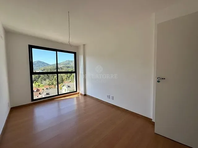 Apartamento 2 quartos e 2 banheiros, à venda, no bairro Várzea em Teresópolis