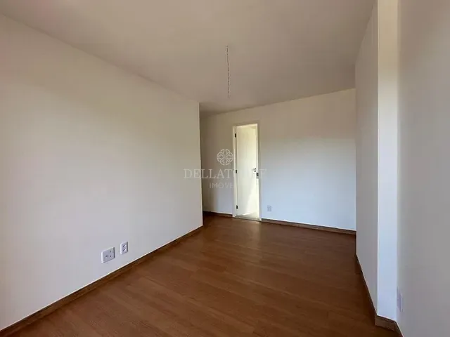 Apartamento 2 quartos e 2 banheiros, à venda, no bairro Várzea em Teresópolis