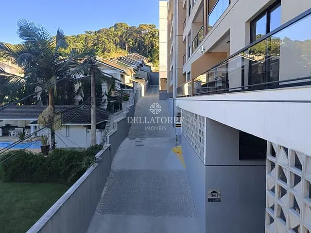Apartamento 2 quartos e 2 banheiros, à venda, no bairro Várzea em Teresópolis
