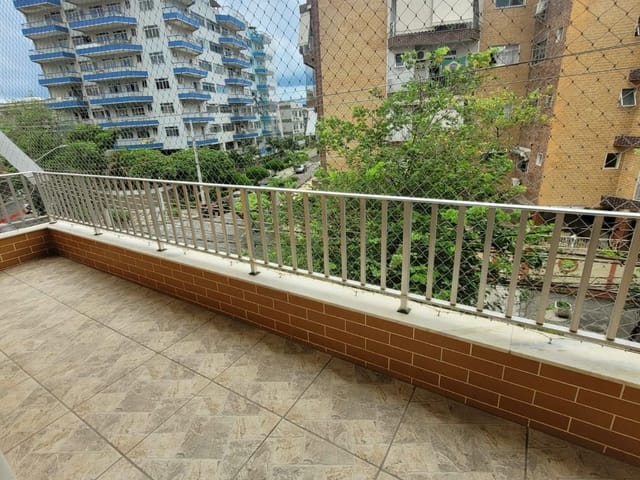 Apartamento com 95m² 2 quartos e 2 banheiros, para alugar, no bairro Vila Valqueire em Rio de Janeiro