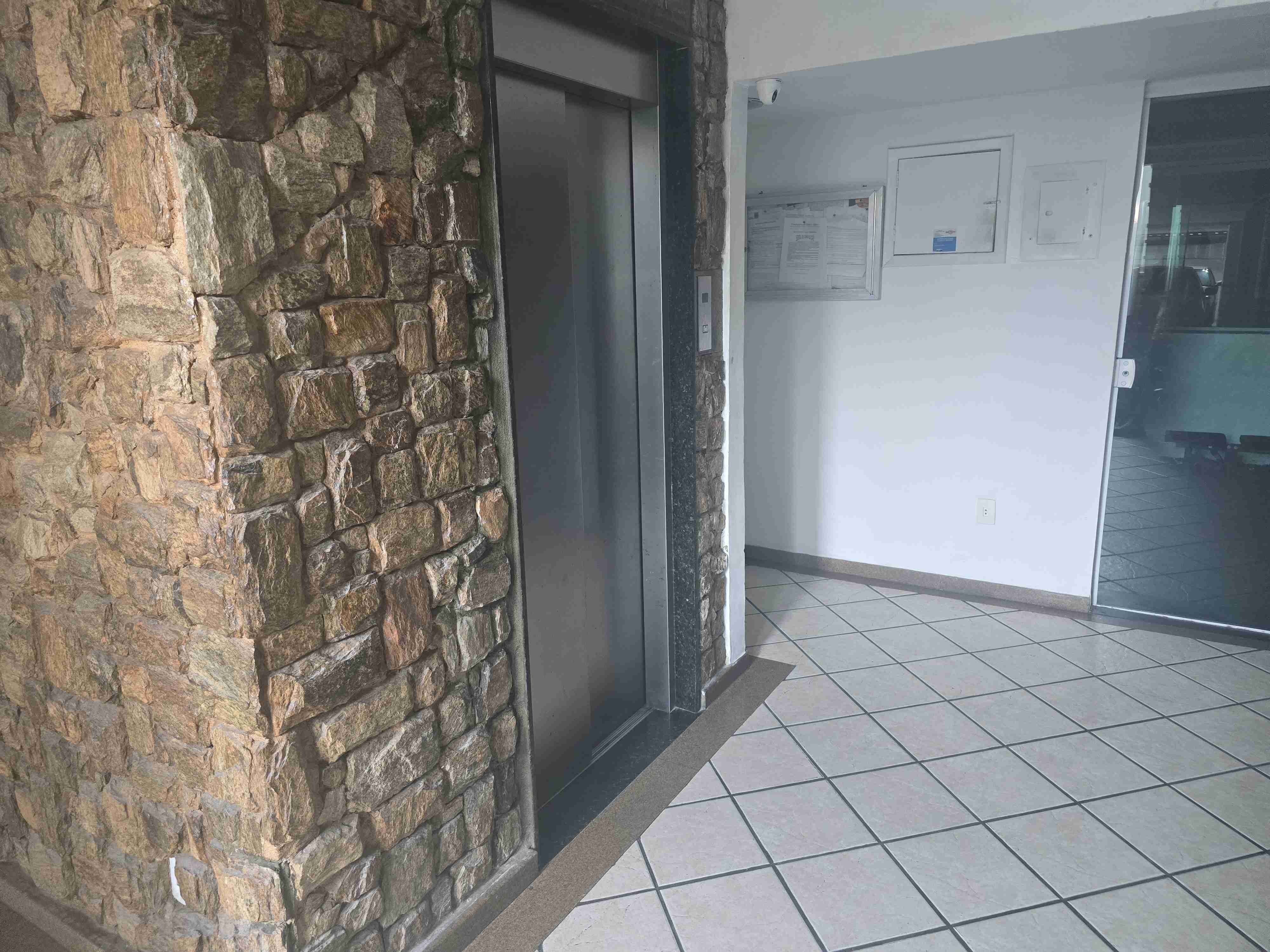Apartamento para alugar com 2 quartos, 120m² - Foto 4