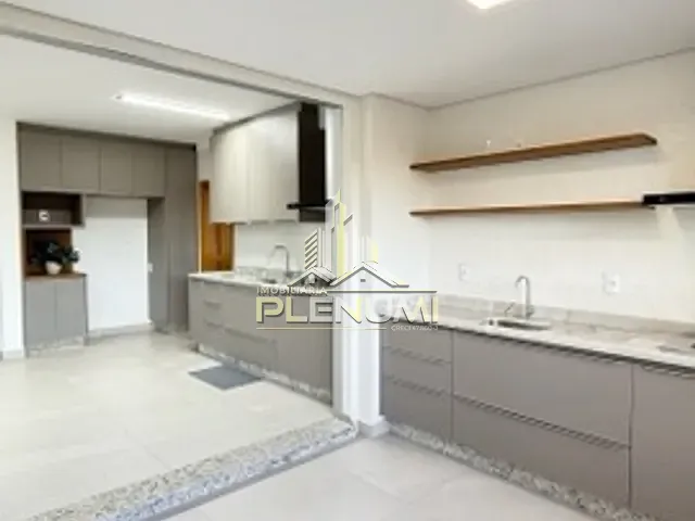 Apartamento 3 quartos e 4 banheiros, à venda, no bairro Saúde em Rio Claro